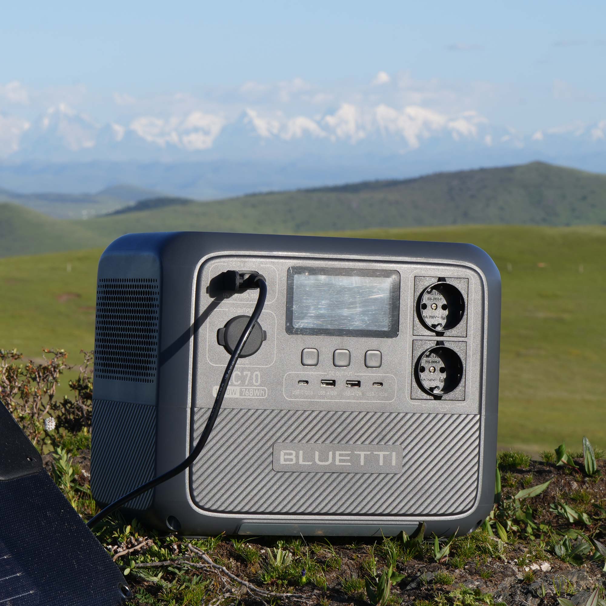 BLUETTI AC70 Station électrique portable | 1000 W / 768 Wh (AMZ) - Image 3